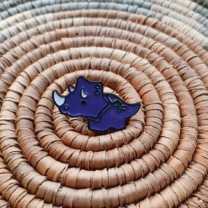 5/$25 NEW Small Purple Dinosaur Enamel Pin